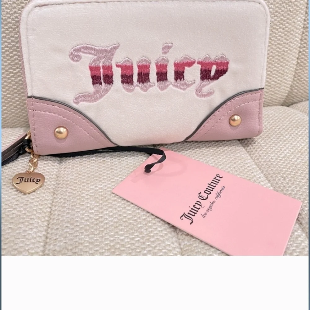 💕▪️Juicy Couture ▪️Retro Vibe Double Medium Zip Around Wallet Angel Pink